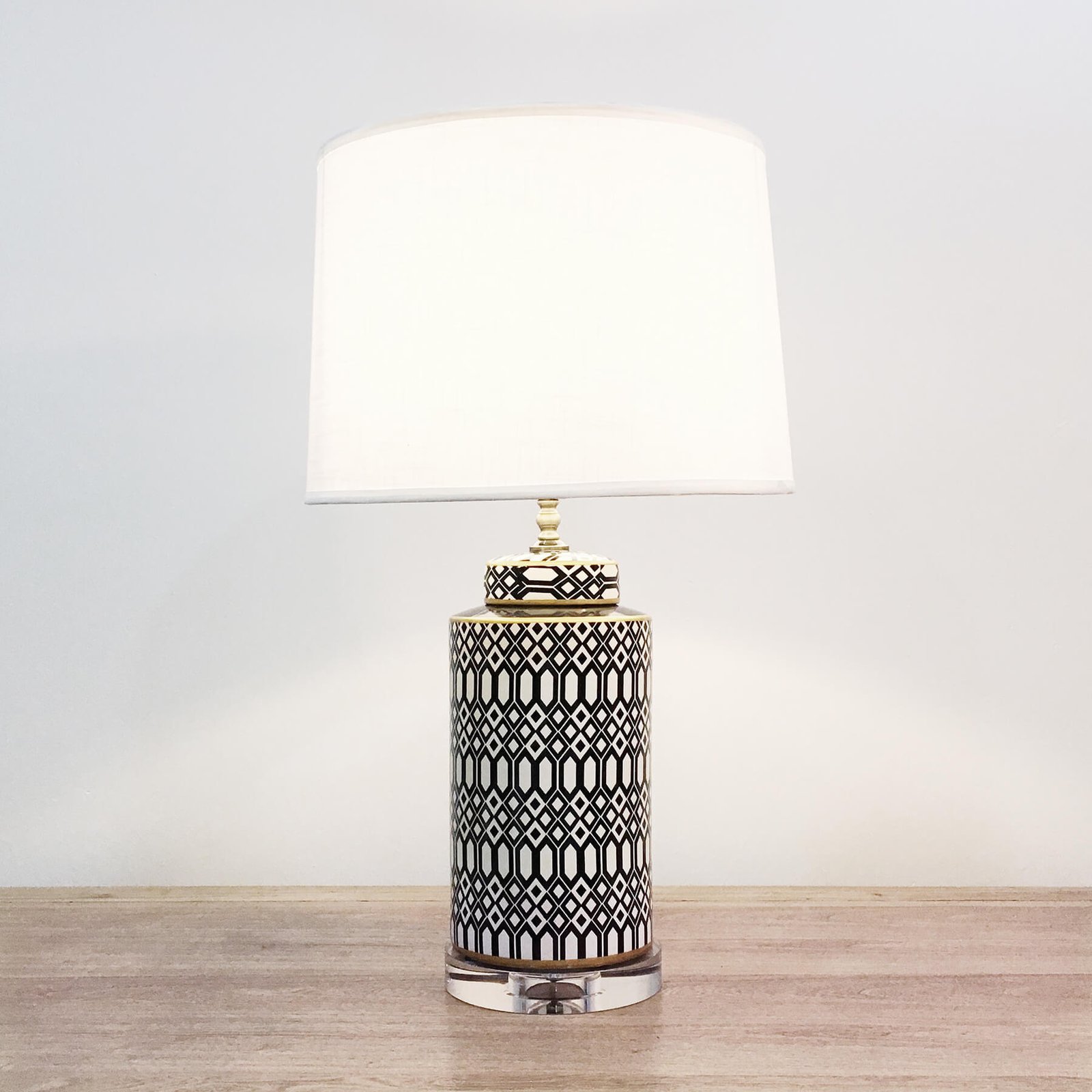 white geometric lamp