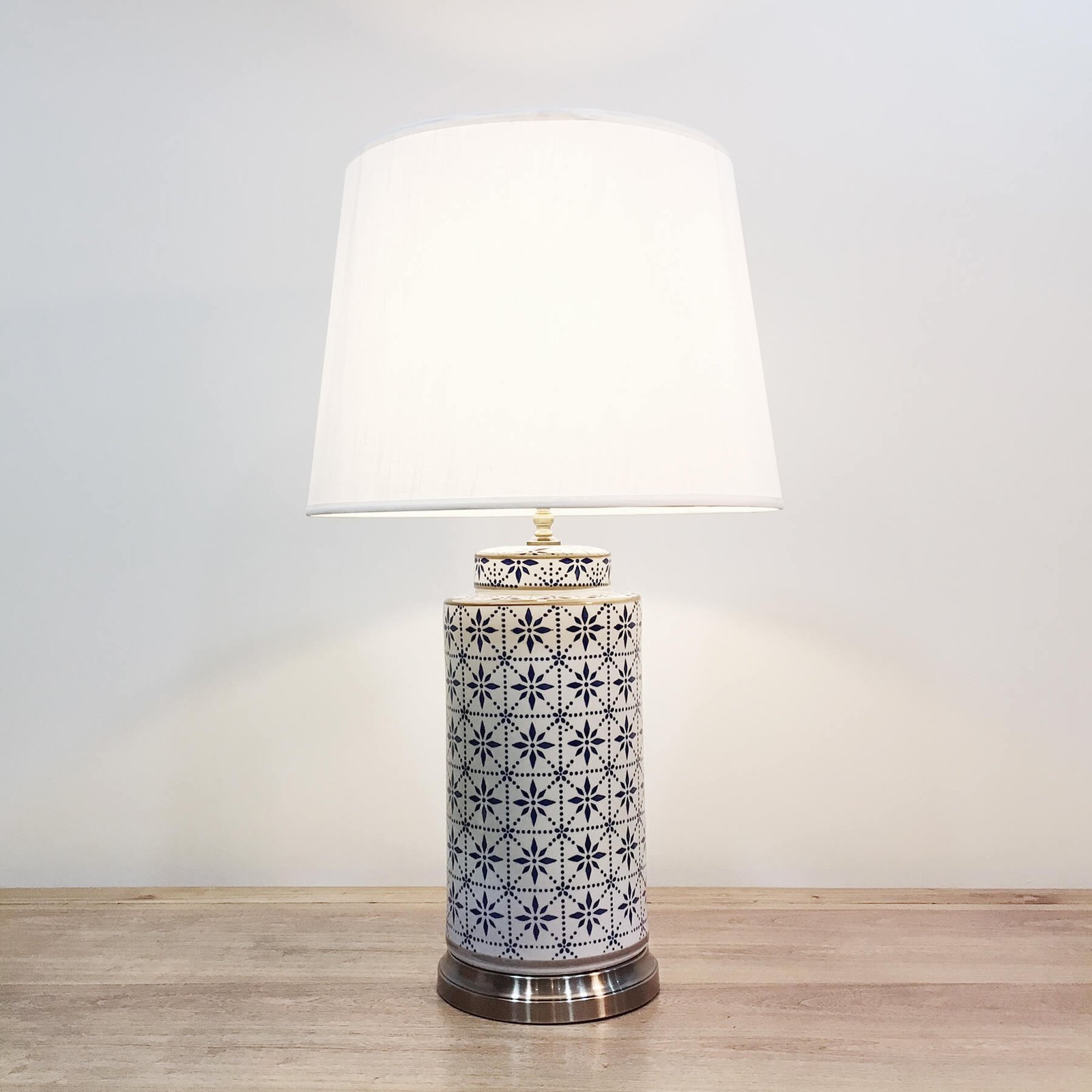 silver column table lamp