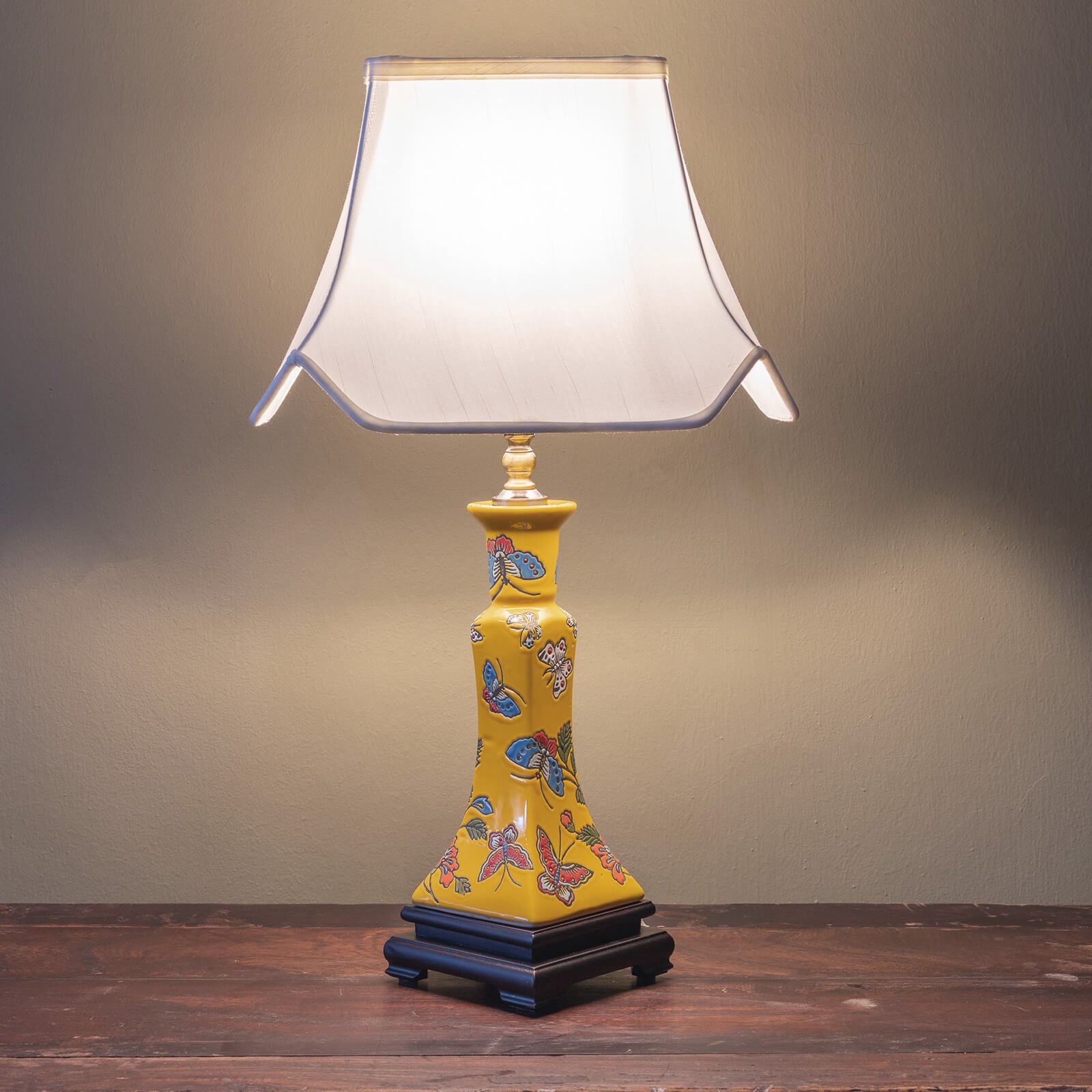 yellow study lamp