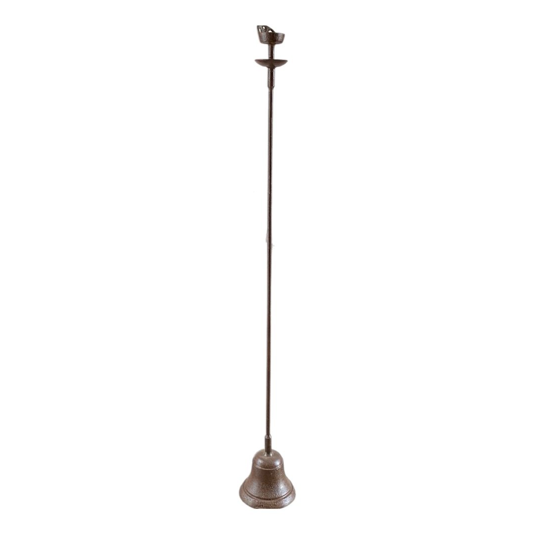 cast iron lamp holder