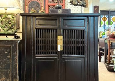 Chinese antique furniture, with old spindle doors